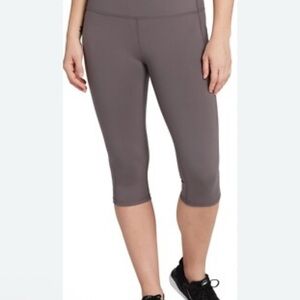 DSG Women's Charcoal Capri Pants